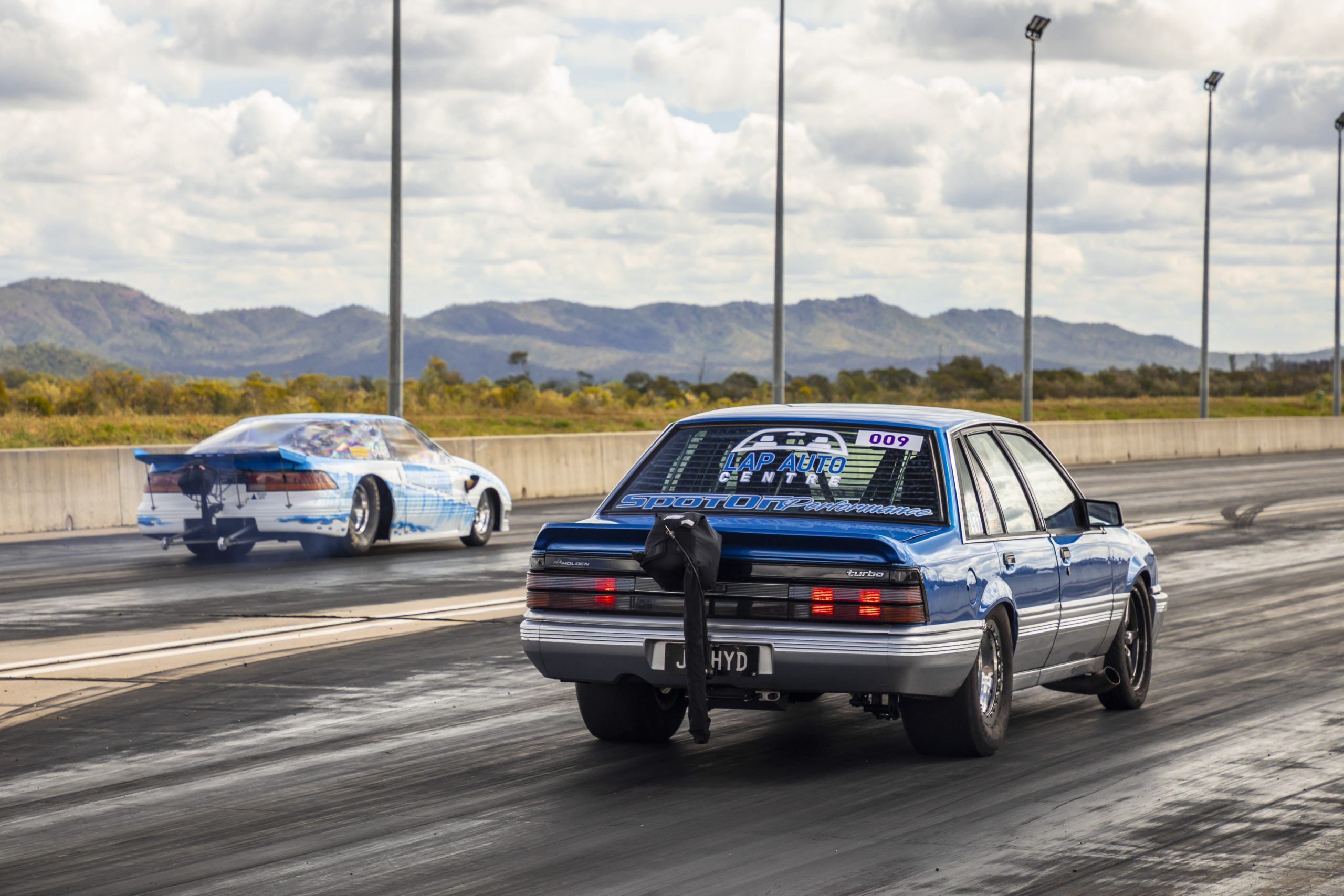 Drag Racing (1) Drag Racing (1)